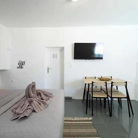 Loft Kaves Pool & Bar شقة