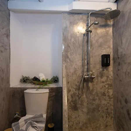 شقة Loft Kaves Pool & Bar Pýrgos